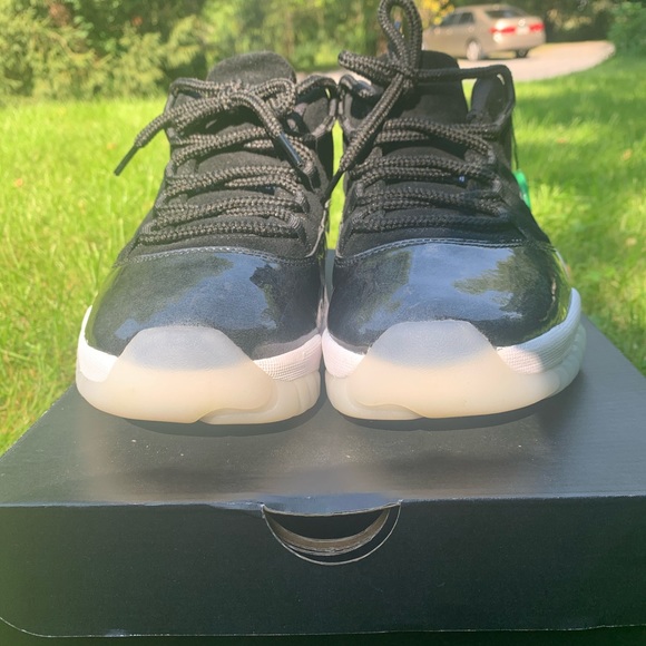 Jordan 11 Retro Lows “ Barons” - Picture 3 of 4